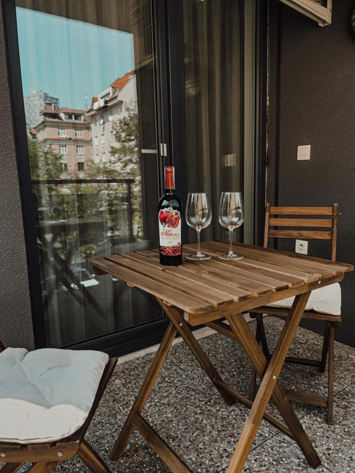ברטיסלאבה Elegant Escape Apartment II - City Centre מראה חיצוני תמונה